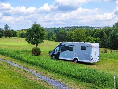 Stellplätze direkt auf dem Golfplatz