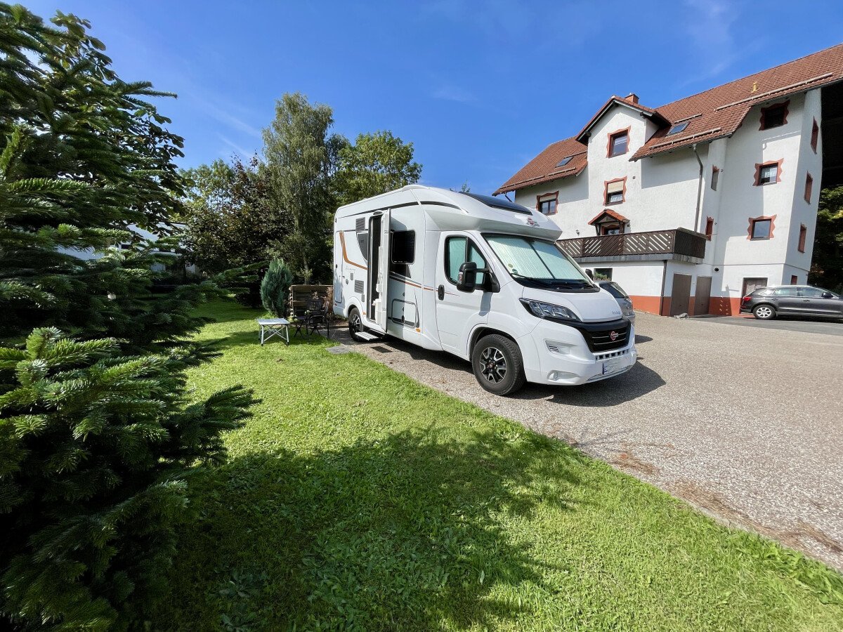 Wohnmobilstellplatz Bild 2