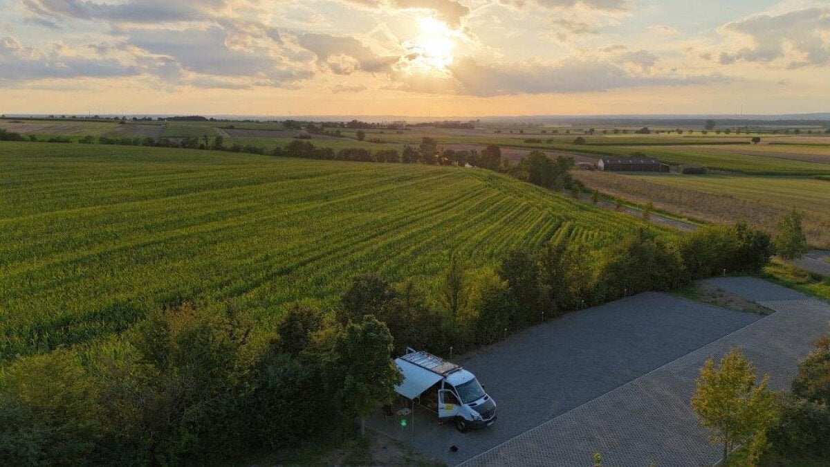 Wohnmobil-Stellplatz, Sonnenuntergang.jpg