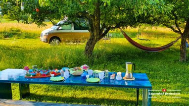 Frühstück auf Anfrage möglich, siehe dazu letztes Bild in der Galerie.