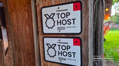 Wir sind Top Host 2023 & 2024! Wir sagen danke und freuen uns auf weitere tolle Menschen, die unseren Hof beleben und gemeinsam mit uns die Natur geniessen.