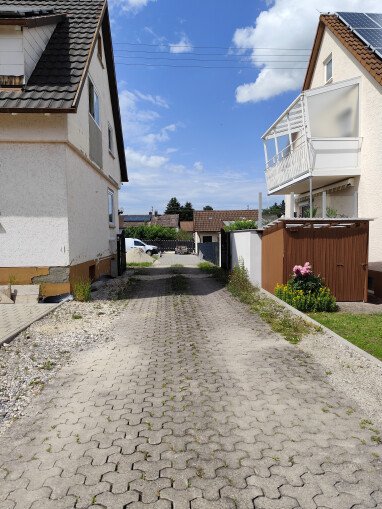 Einfahrt 4m breit
