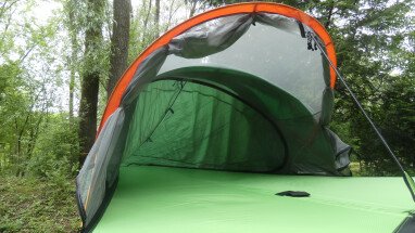 Baumzelt von innen im Wassergarten von NaturOH in Gescher