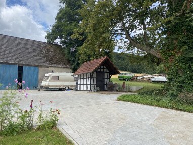 Hof Stellplatz am Rand