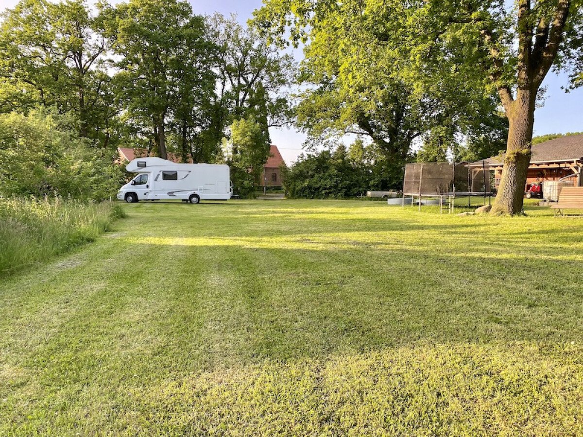 Camp-Wiese alt.jpg