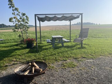 Z'sammkemma Platzerl / Dieser Platz läd zum Austausch ein und darf von allen genutzt werden.