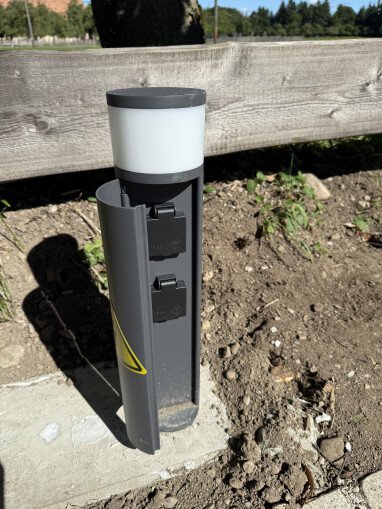230 V Stromanschluss an jedem Platz