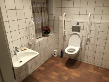 Behindertentoilette