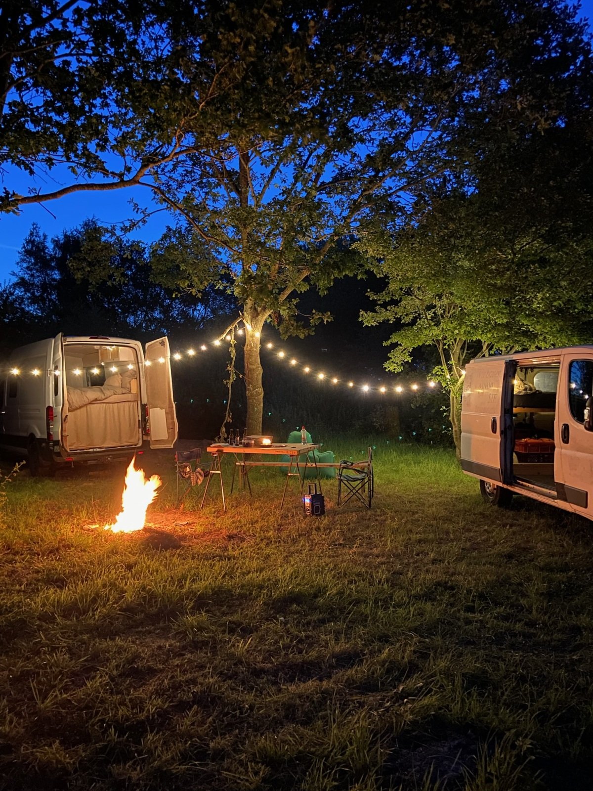 Camping unter Lichterketten & Sternen