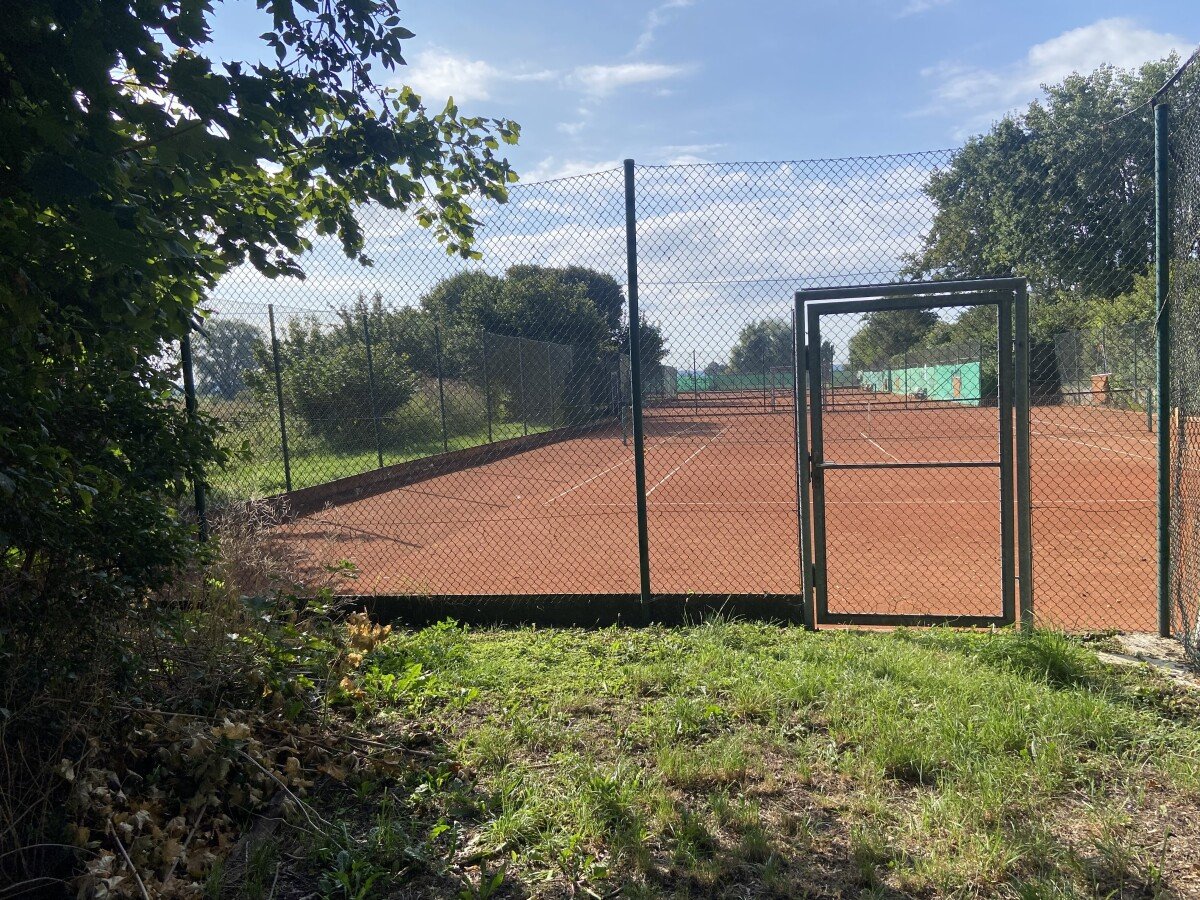 Tennisplätze von der Nordseite.jpg