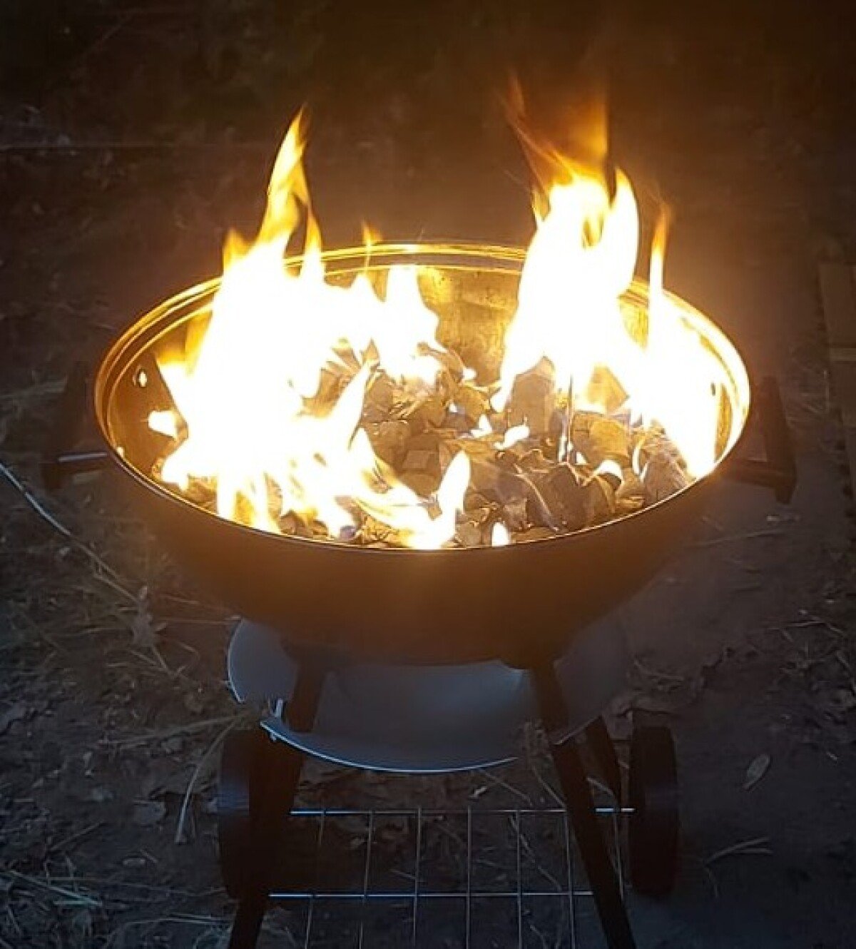 Grill Feuer 3.jpeg