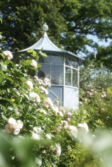 Zugang zum historischen Rosengarten