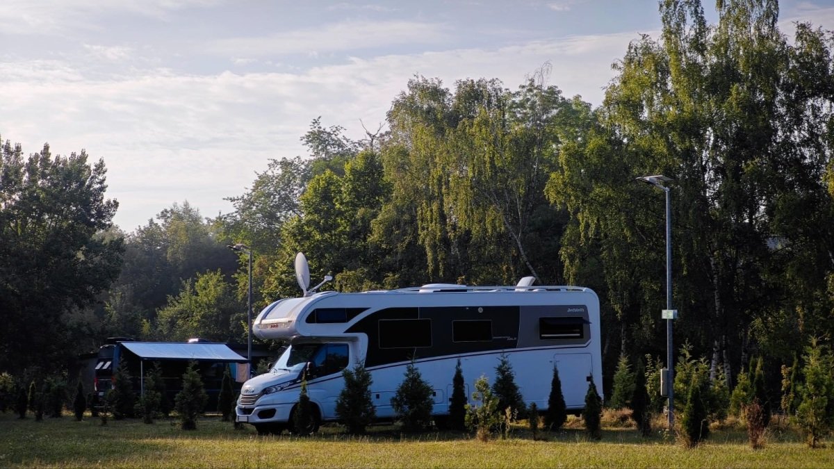 Leisnig- WOMO mit Fahrzeugen (4).jpg
