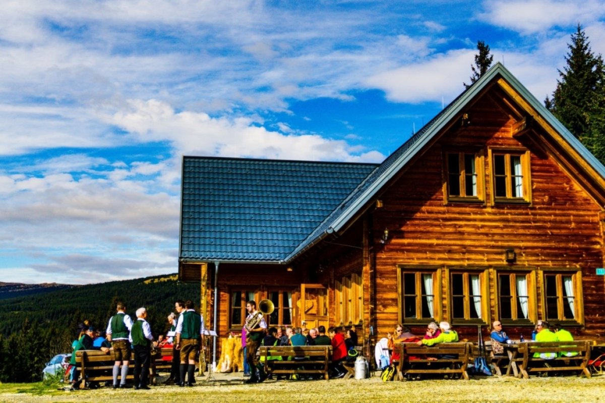 Glatzl Trahütten Alm.jpg
