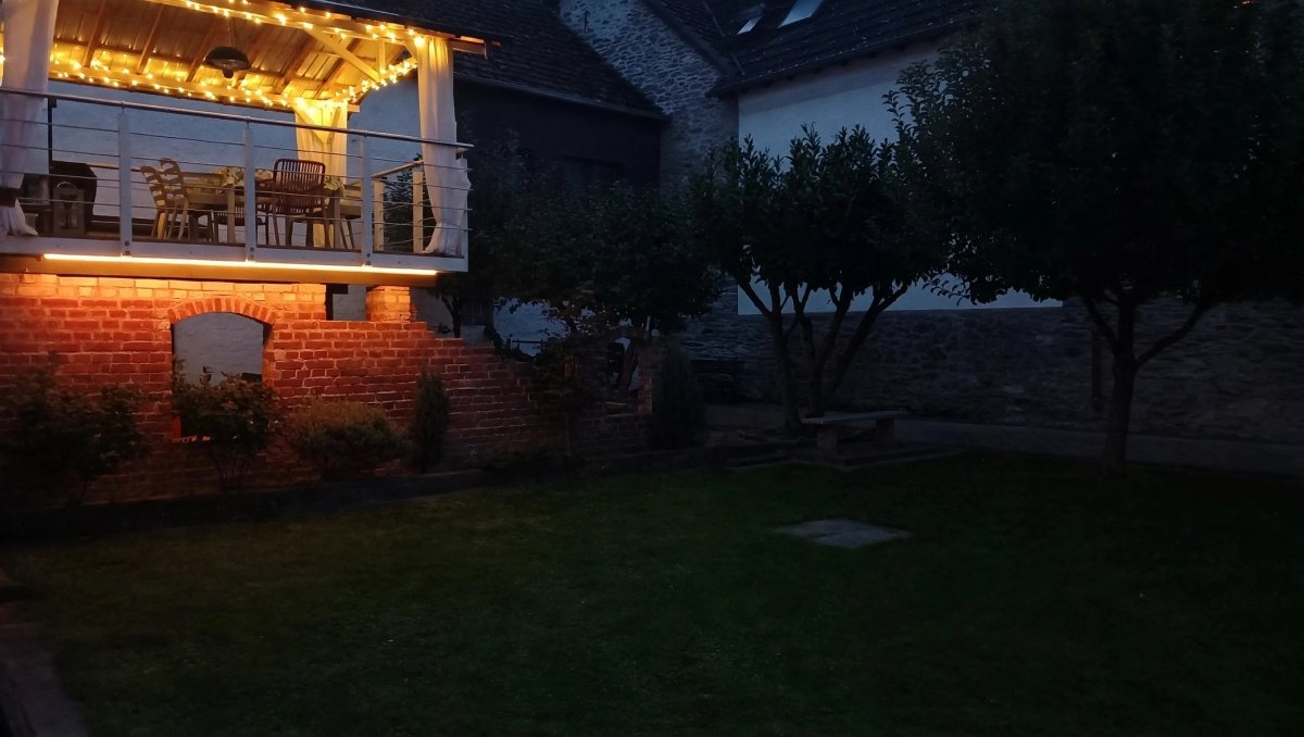 Hochterrasse bei Nacht