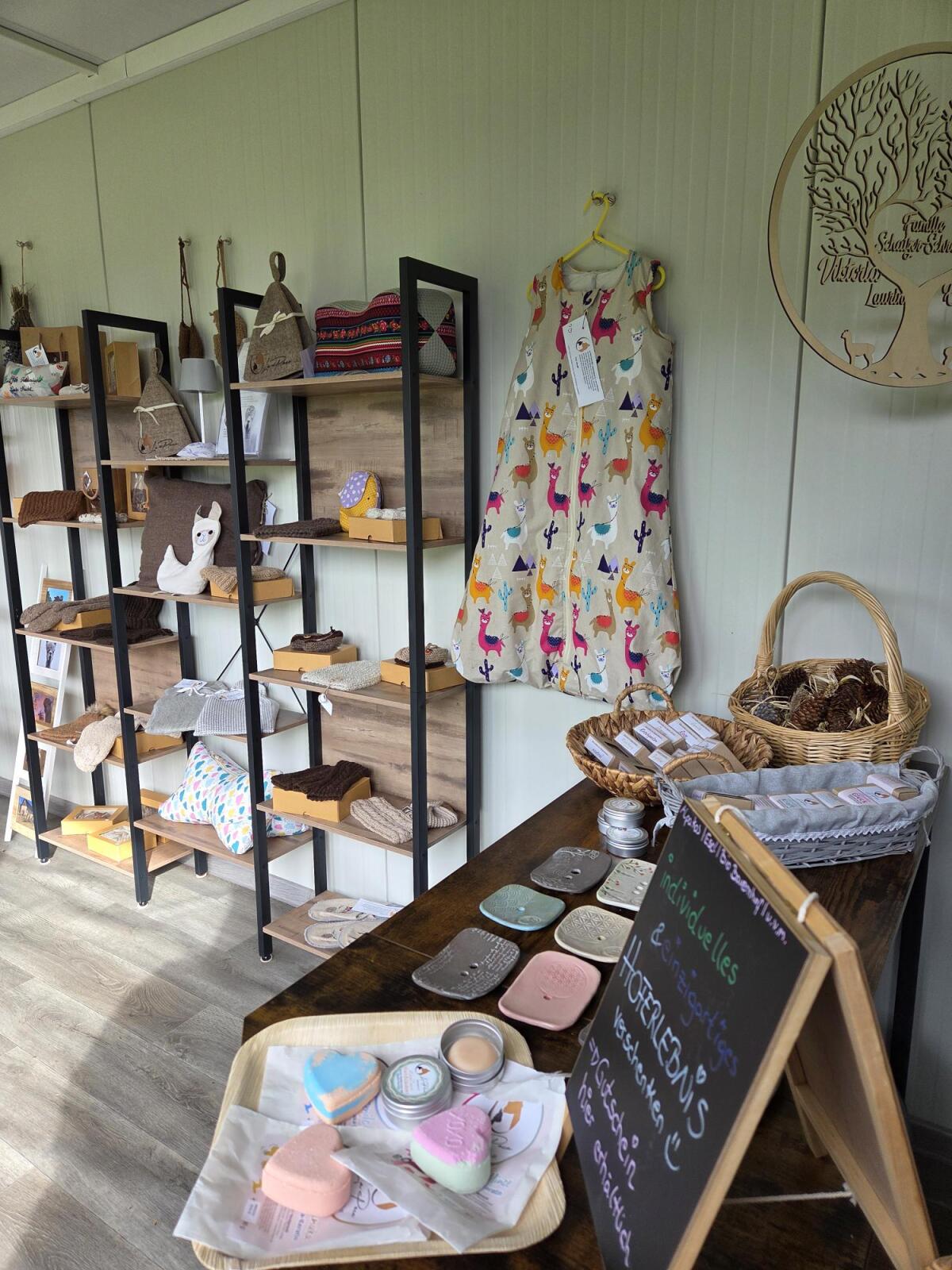SHOP 1