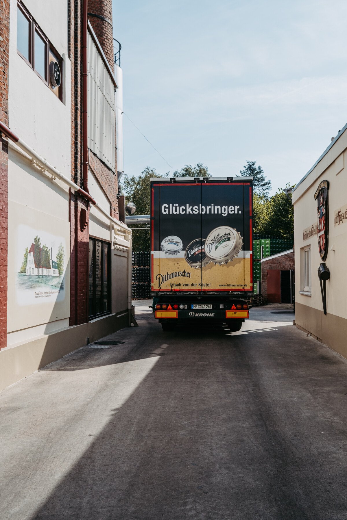 1648547076_Einfahrt_-_DithmarscherBrauerei