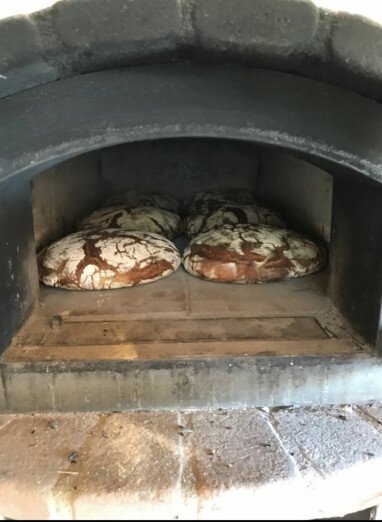 Holzofen Brot