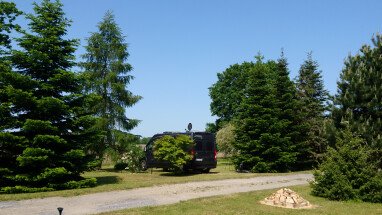 Blick zu einem der Stellplätze